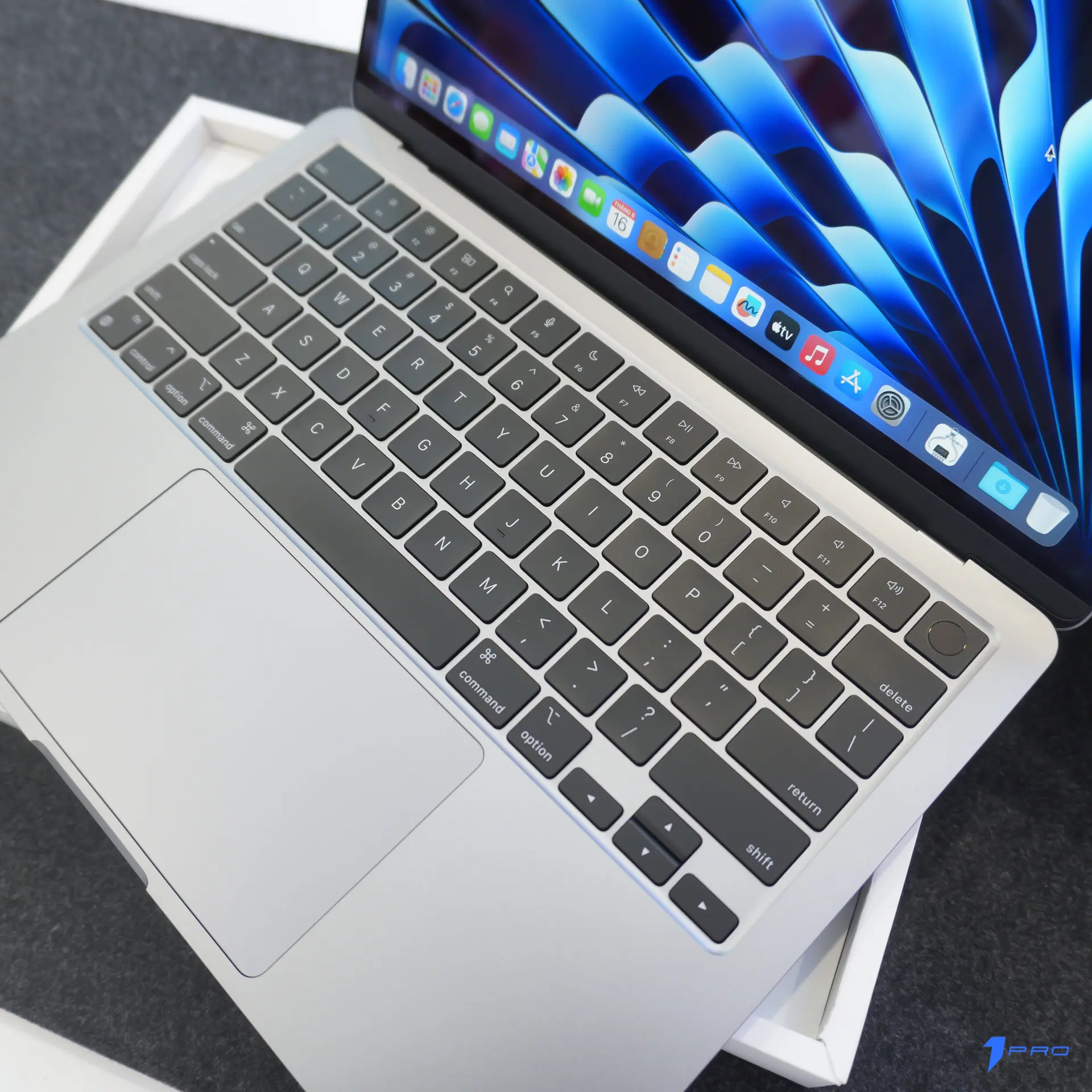 Macbook Air M4 sử dụng trong năm 2025