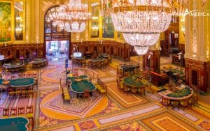 Phân tích sự khác biệt về quy tắc giữa sảnh bài Châu Âu và Châu Á.