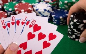 Cách đọc vị đối thủ qua từng nước đi trong ván bài